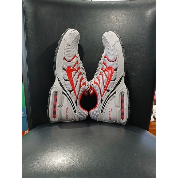 Nike Air Max Torch 4. Atmosphere Grey/University Red. CI2202-001. Men Size 10.5. main image 7